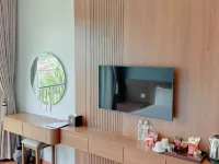 Sunflower Hotel & Resort Hotels in B'Lao