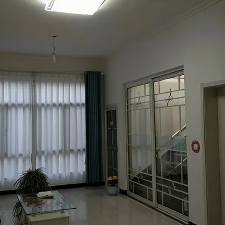 Yonghong Hotel