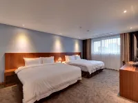 Sea Moon Tourist Hotel Отели рядом с достопримечательностью «Набережная Вольмидо»