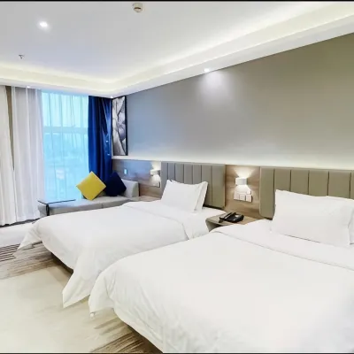 7 Days Premium Hotel (Chengdu East Railway Station West Square Subway Station) Hotels near Chengdudong Railway Station