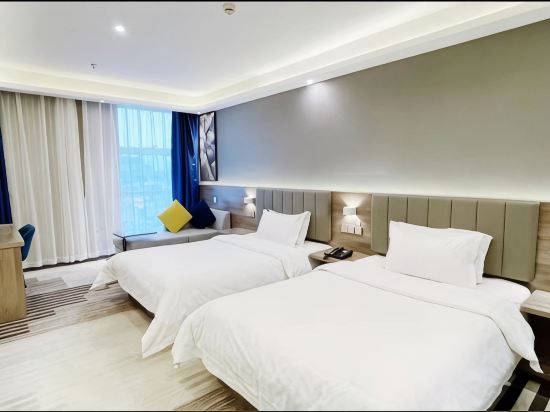 7 Days Premium Hotel (Chengdu East Railway Station West Square Subway Station)