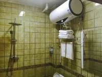 Jiayinlong Township Hotel
