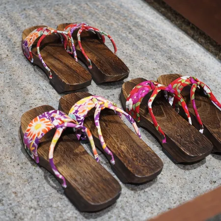 Guesthouse Na-No-Hana - Caters to Women - Hostel