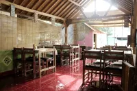 Duyung Rooms & Resto Gerupuk