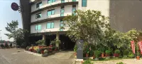 R7 Eco Hotel - Pysäköinti