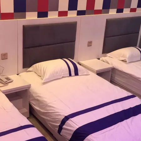 Qi County Zhaoge Hotel