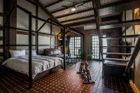 The Brick Inn - 2-Star