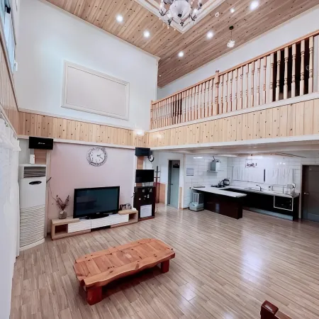 Cheongdo Dolgorae Poolhouse Pension