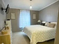 Acadia Retreat- 3 Bedroom, 2 Bath on Two Private Serene Acres Hotels in Lamoine