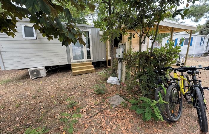 Magnificent mobile-home, very comfortable / fully equipped / large terrace. Campsite
