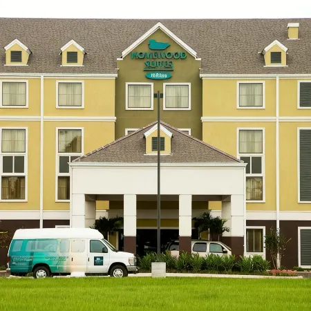 Homewood Suites by Hilton Lafayette-Airport