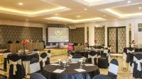 Raden Wijaya Hotel & Convention