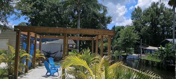 Enjoy Pool, Billiards, Sauna, Access to the Lake Hotels in Highlands County