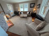 Dog friendly! Next to Navy Stadium and DTA Shuttle! - Bungalows
