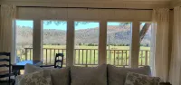 House on 25 acres with river accesss  in charming Leslie with Hottub, AC, WiFi. - Boutique