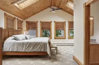 High Tide Cottage is located in town and just steps from Ogunquit Beach! - 4-Star