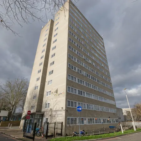 Pelican London Hotel and Residence Отели рядом с достопримечательностью «Уондсворт»