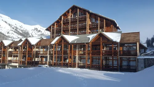 Valloire: Residence 5 minutes from the slopes -Swimming pool-sauna Apartment 8-10 per