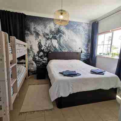 Magnificent Golf Village Cottage, fully equipped, Wifi, large outdoor swimming pool Rooms