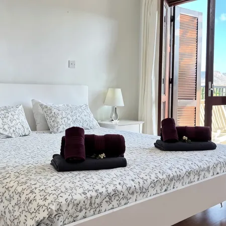 Aphrodite hills, Anatoli, 2 bedroooms apt , large terrace, 2 min from the pool