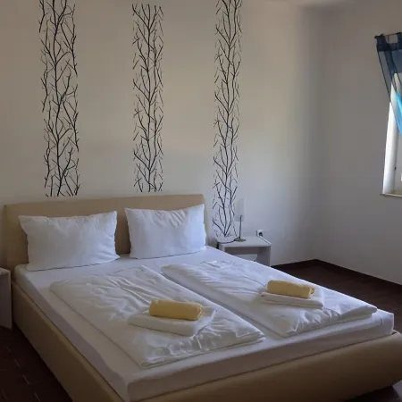Resindenz Benni 7 with heated pool,