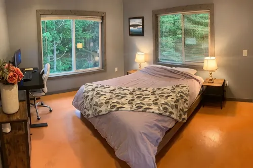 Jeremys Mountain Chalet @jeremysmountainchalet