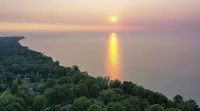 *Beach Walk, Hot Tub & Private Pickleball Gem*