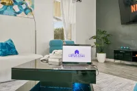 Modern Luxury with Cozy Vibes - Homestays