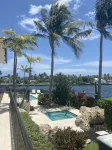 Resort style waterfront home on the intracoastal waterway! - 4-Sterne