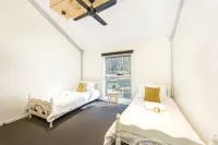 Nine Steps - private estate on 29 acres with stunning views of Mount Buffalo