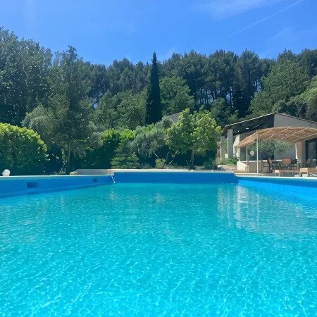 Lauris Villa Paradis sur un Grand Park de 1, 5 Hectars en Retrait de la Route
