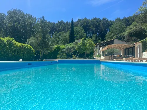 Lauris Villa Paradis sur un Grand Park de 1, 5 Hectars en Retrait de la Route - Villas