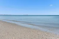 Amazing 3BR Wildermere Beach Retreat, with Jacuzzi - ติดทะเล