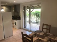Quiet apartment, land 5000 sqm, ideally situated, beach Pinarello