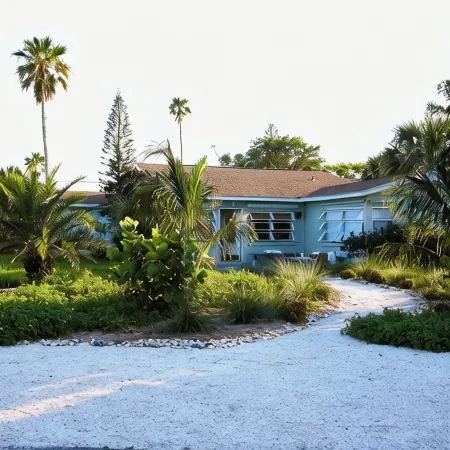 Stylish, and Relaxing in a Charming Neighbourhood with a Secluded Local Beach.