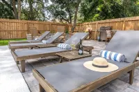 Family Friendly Neighborhood~ Easy Beach Access - Jacuzzi