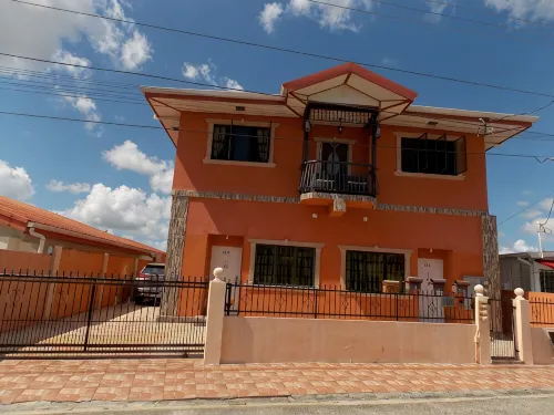 Stewart Guest Apt -Trincity, Airport, Full Apt - Bintang 2