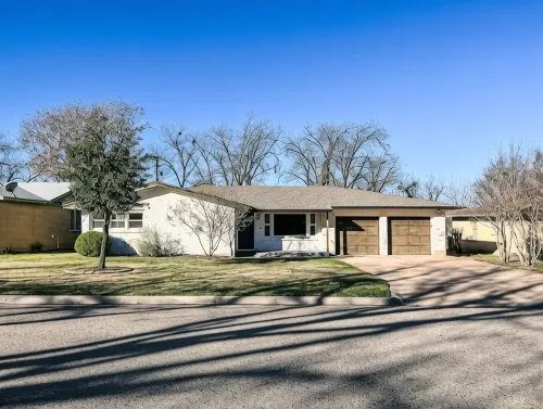 Myrtles on Madison House near ACU