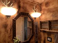 Lazy Bear Cottage with Beautiful view and Fiber Internet! Hotels in Johnson County
