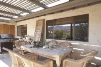 Mt. View Retreat/Near Joshua Tree & Pappy's - 4-Star