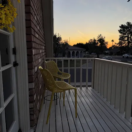 Sunsets & Shows! Gorgeous, Private 1 Br Listing!