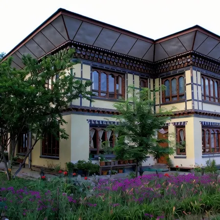 Nirvana Lodge