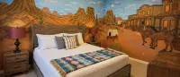 5 Themed BDs Luxury Estate w Pool, Spa & Game Room Close to Las Vegas Hotel a 