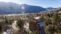 Cozy Cabin Between Town and Public Land, with Beautiful Views! - 4-Star