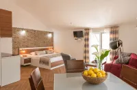 Apartments Stella del Mare - parking