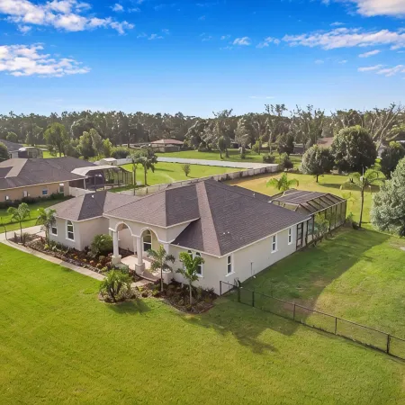 Everything you need in a home to enjoy Florida.