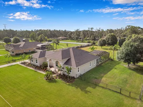 Everything you need in a home to enjoy Florida.
