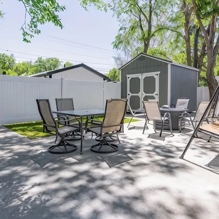 Beautiful NEW home close to downtown Cody! Sleeps up to 8.