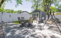 Beautiful NEW home close to downtown Cody! Sleeps up to 8.