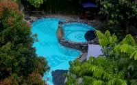 Tembi - Historical Home - Pools